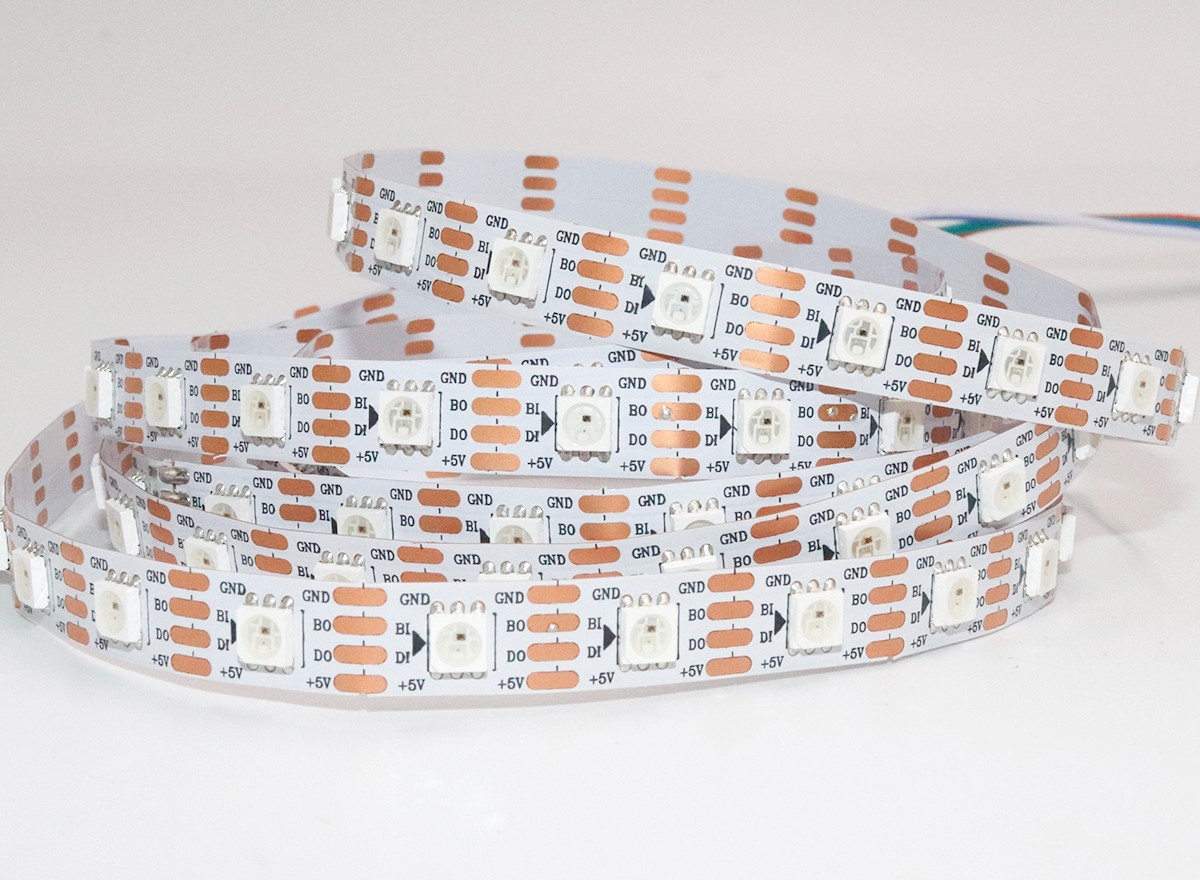 內(nèi)置WS2813 5050RGB 60燈 5V 單點單控斷點續(xù)傳 黑板