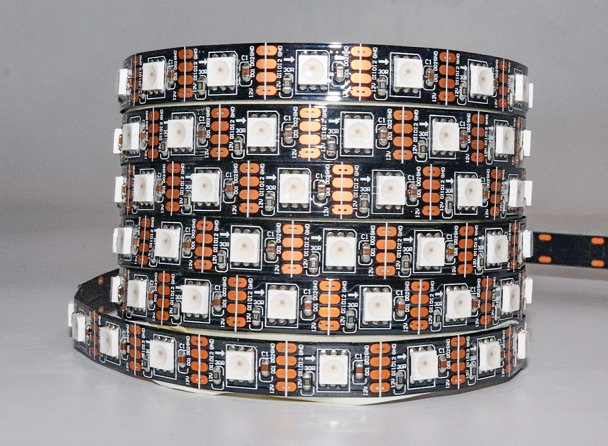 內(nèi)置GS8208 5050RGB 60燈 12V 單點單控斷點續(xù)傳