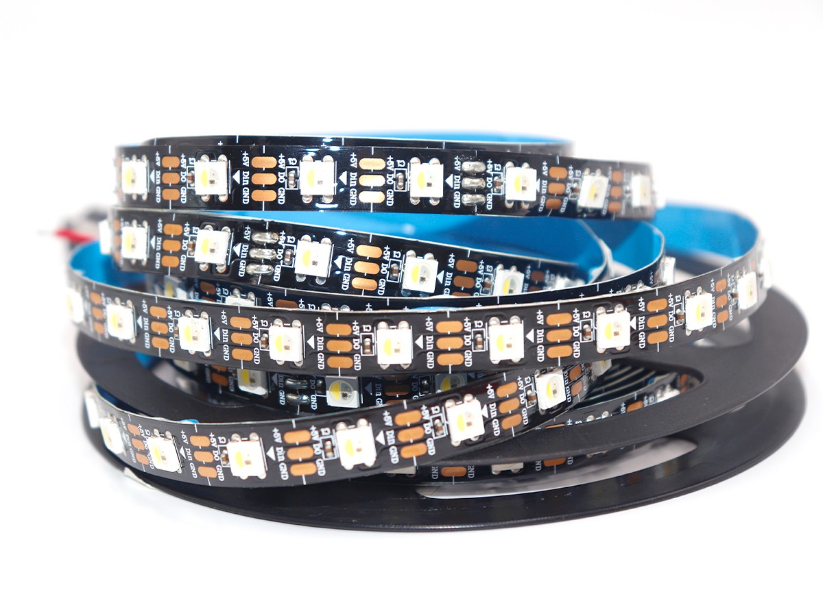 內(nèi)置SK6812 5050RGBW 60燈 5V 單點單控